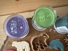 Load image into Gallery viewer, Arctic Animal Kit