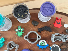 Load image into Gallery viewer, Out Of This World Space Kit