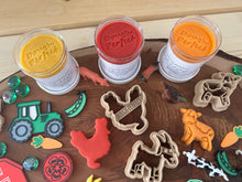 Load image into Gallery viewer, On the Farm Sensory Kit