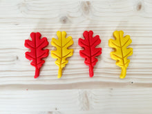 Load image into Gallery viewer, Oak Leaf Cutter