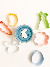 Load image into Gallery viewer, Deluxe Bunny Hop Sensory Kit
