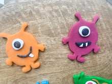 Load image into Gallery viewer, Build A Spooky Monster Kit