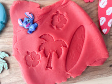 Load image into Gallery viewer, Lilo &amp; Stitch
